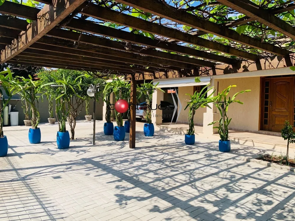 Casa, 5 quartos, 350 m² - Foto 1