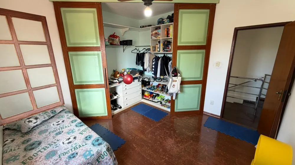 Casa, 3 quartos, 250 m² - Foto 13