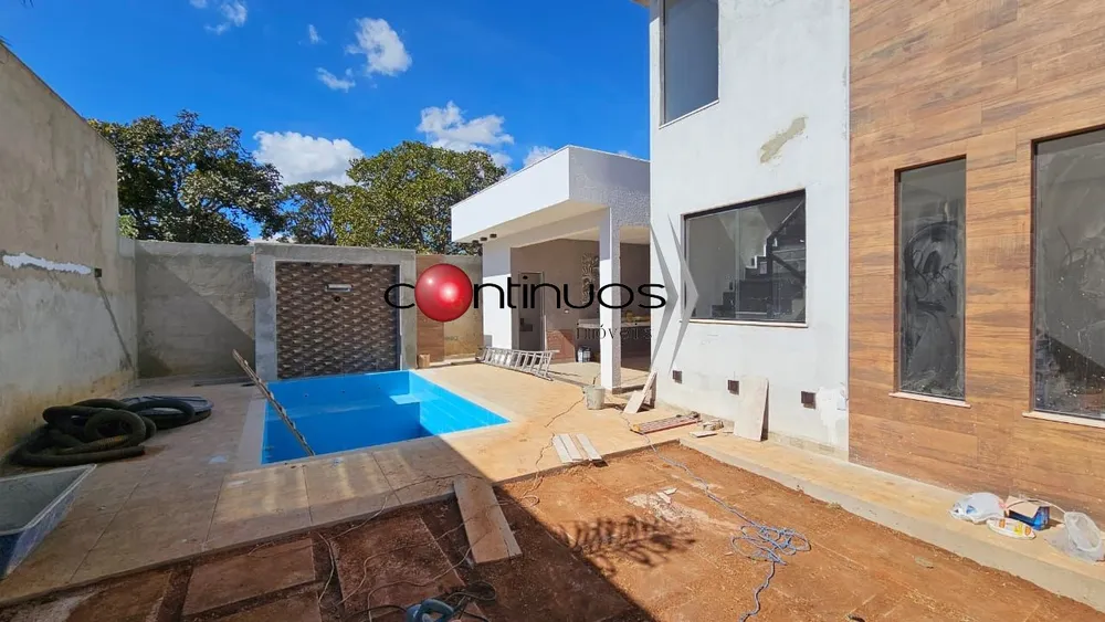 Casa, 4 quartos, 135 m² - Foto 1