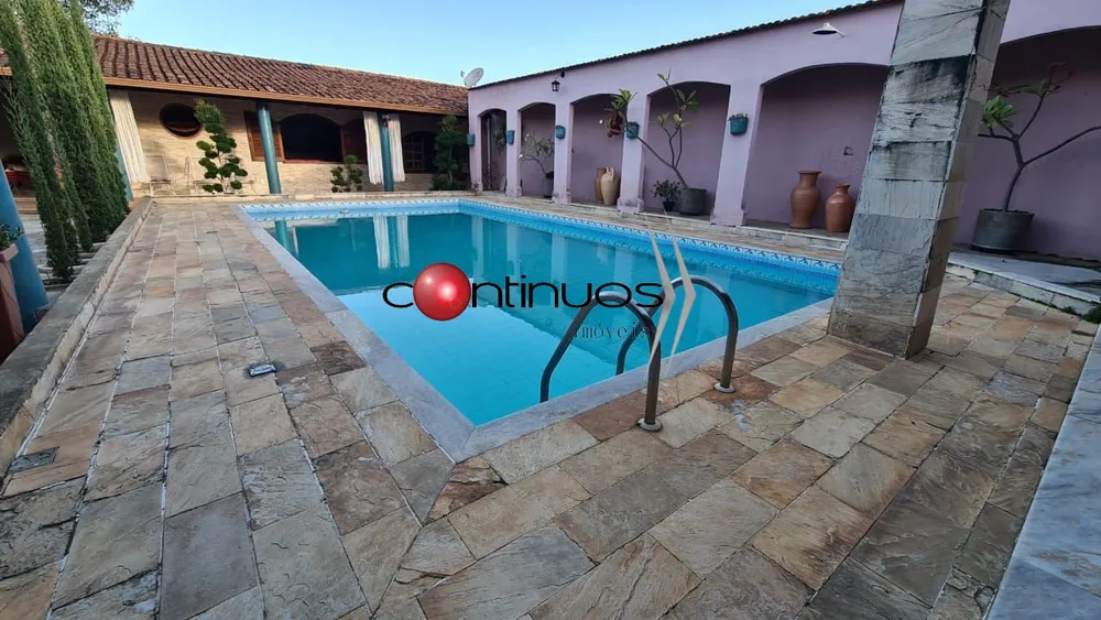 Casa, 5 quartos, 316 m² - Foto 1