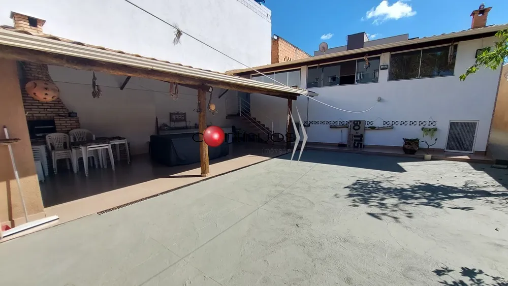 Casa, 3 quartos, 232 m² - Foto 15