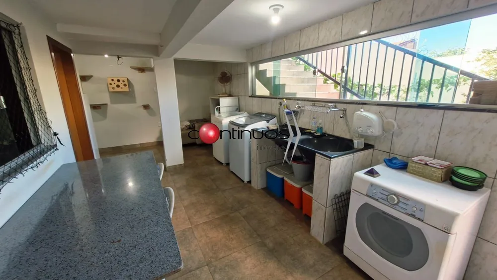 Casa, 3 quartos, 231 m² - Foto 15