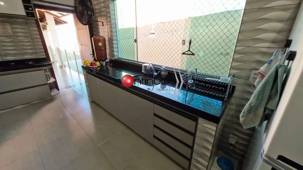 Casa, 3 quartos, 231 m² - Foto 4