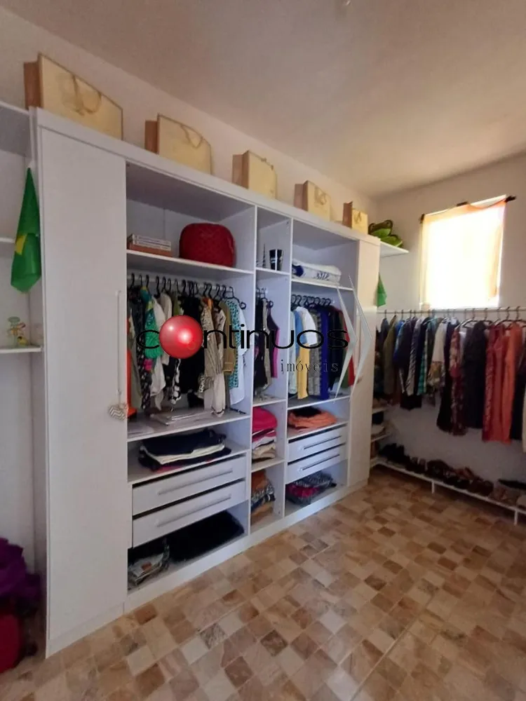 Casa, 4 quartos, 319 m² - Foto 9
