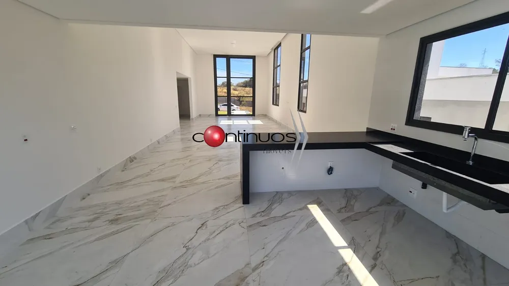 Casa, 4 quartos, 247 m² - Foto 1