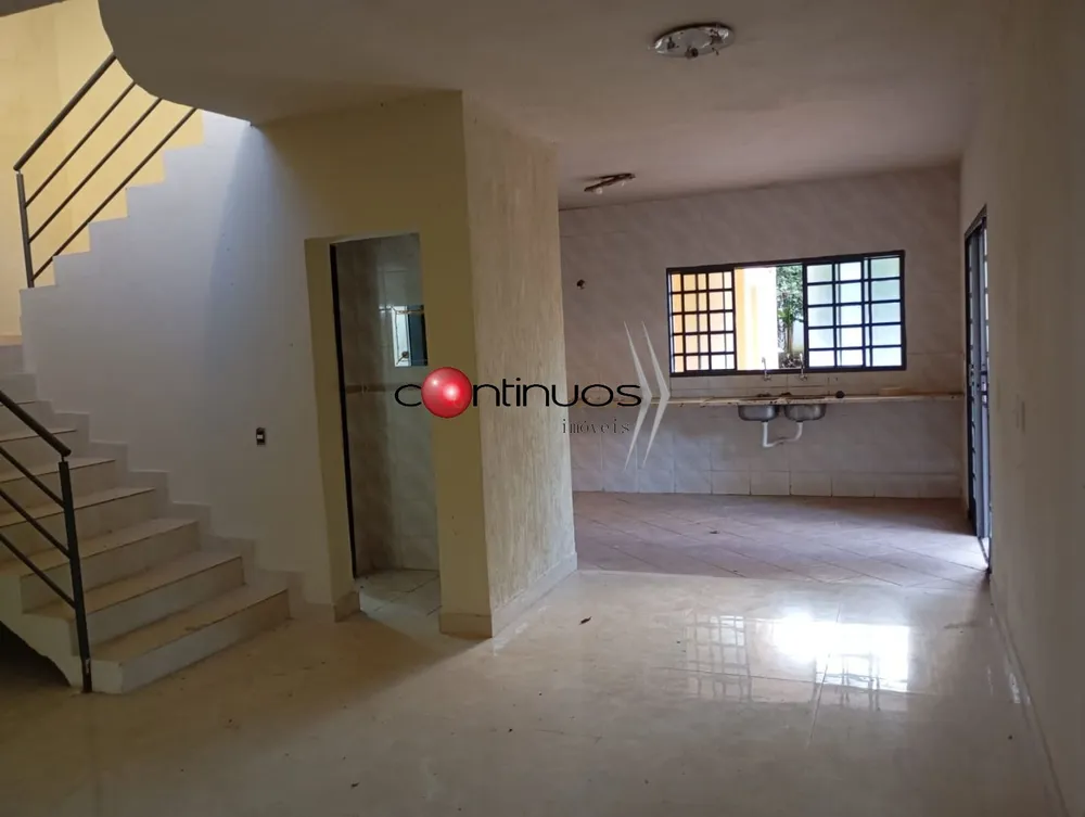 Casa, 3 quartos, 255 m² - Foto 4
