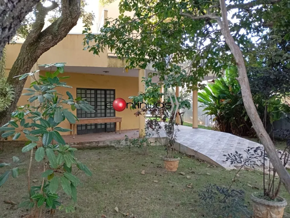 Casa, 3 quartos, 255 m² - Foto 1