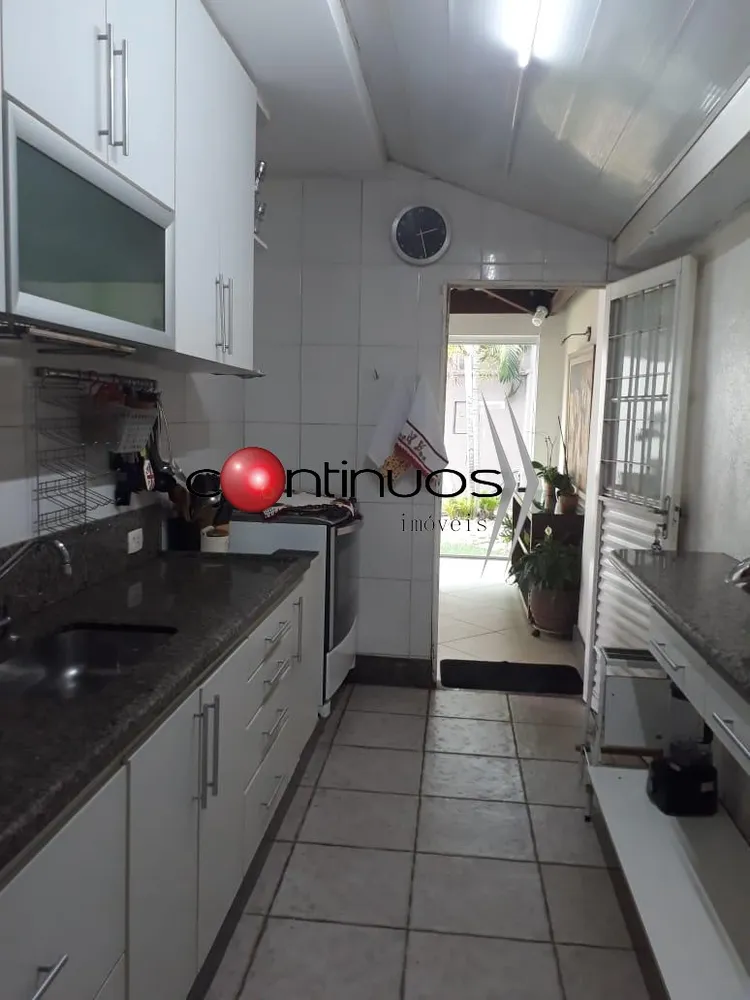 Casa, 5 quartos, 323 m² - Foto 3