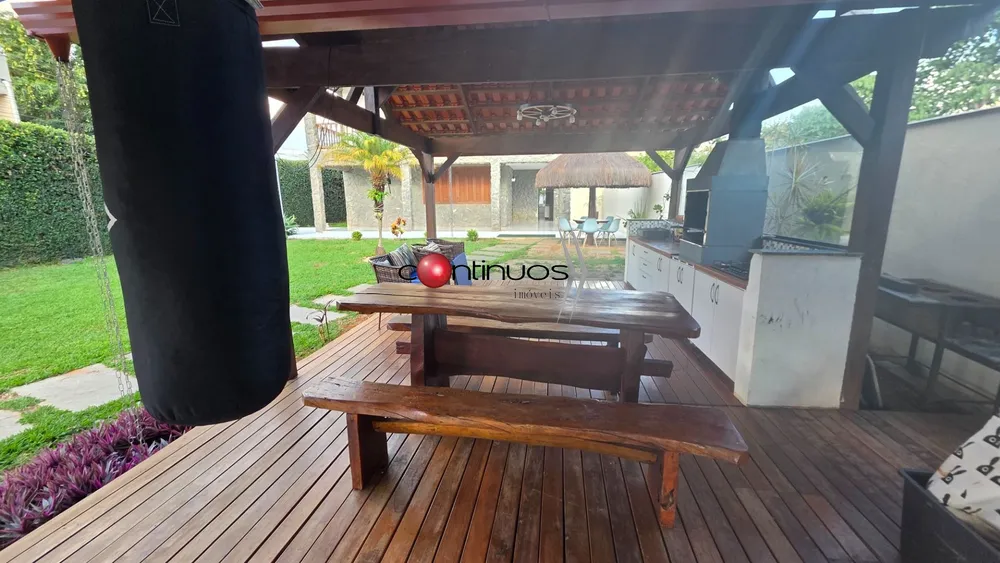Casa, 3 quartos, 351 m² - Foto 1