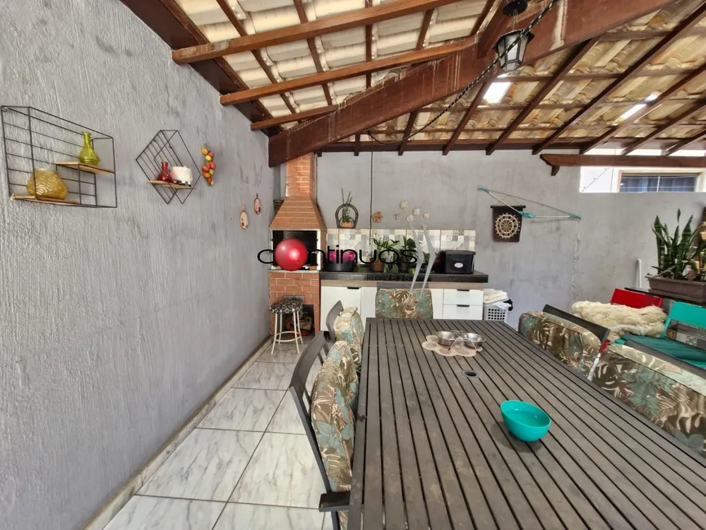 Casa, 3 quartos, 136 m² - Foto 1