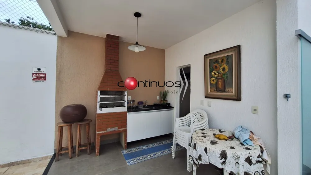 Casa, 3 quartos, 217 m² - Foto 3