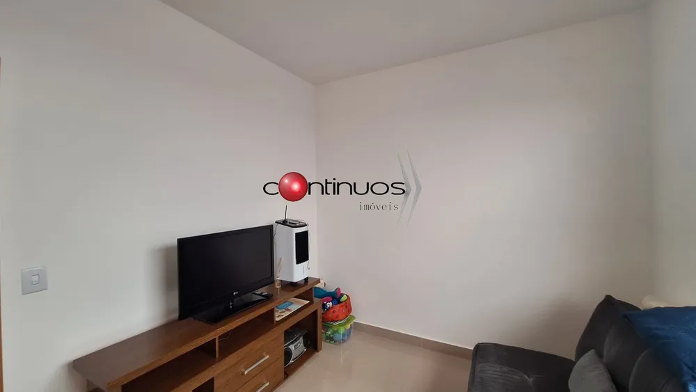 Casa, 3 quartos, 217 m² - Foto 2