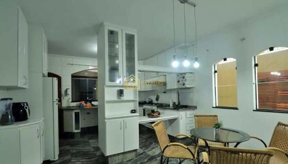 Sobrado, 4 quartos, 300 m² - Foto 4