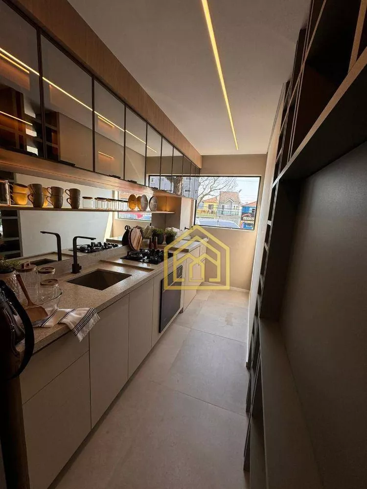 Apartamento à venda com 2 quartos, 62m² - Foto 3