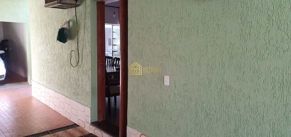 Casa à venda com 3 quartos, 194m² - Foto 11