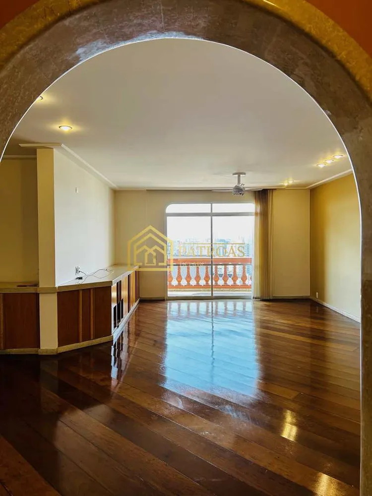 Apartamento, 3 quartos, 200 m² - Foto 2