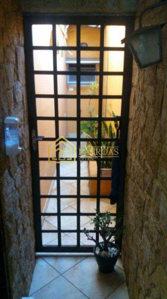 Sobrado, 3 quartos, 185 m² - Foto 2