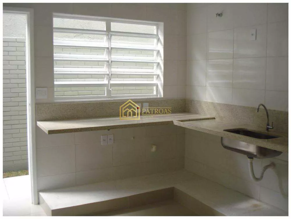 Sobrado, 5 quartos, 243 m² - Foto 8