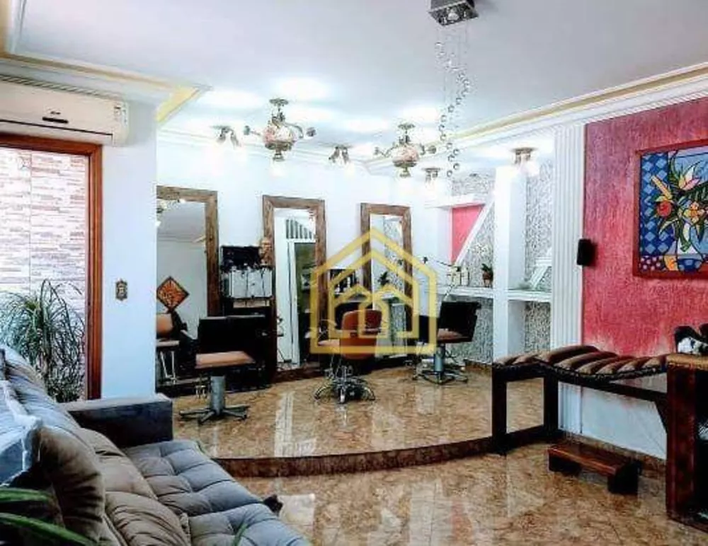 Sobrado à venda com 3 quartos, 190m² - Foto 1