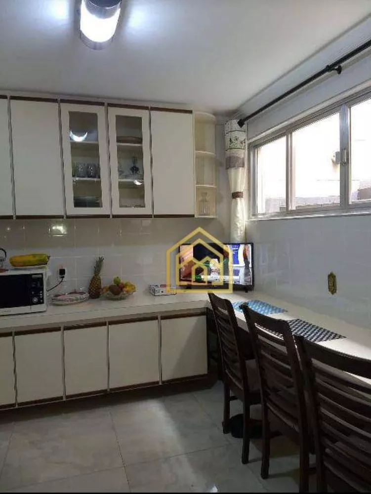 Sobrado à venda com 3 quartos, 190m² - Foto 2