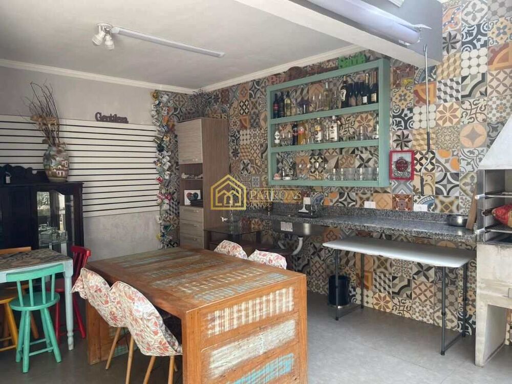 Sobrado, 3 quartos, 183 m² - Foto 1