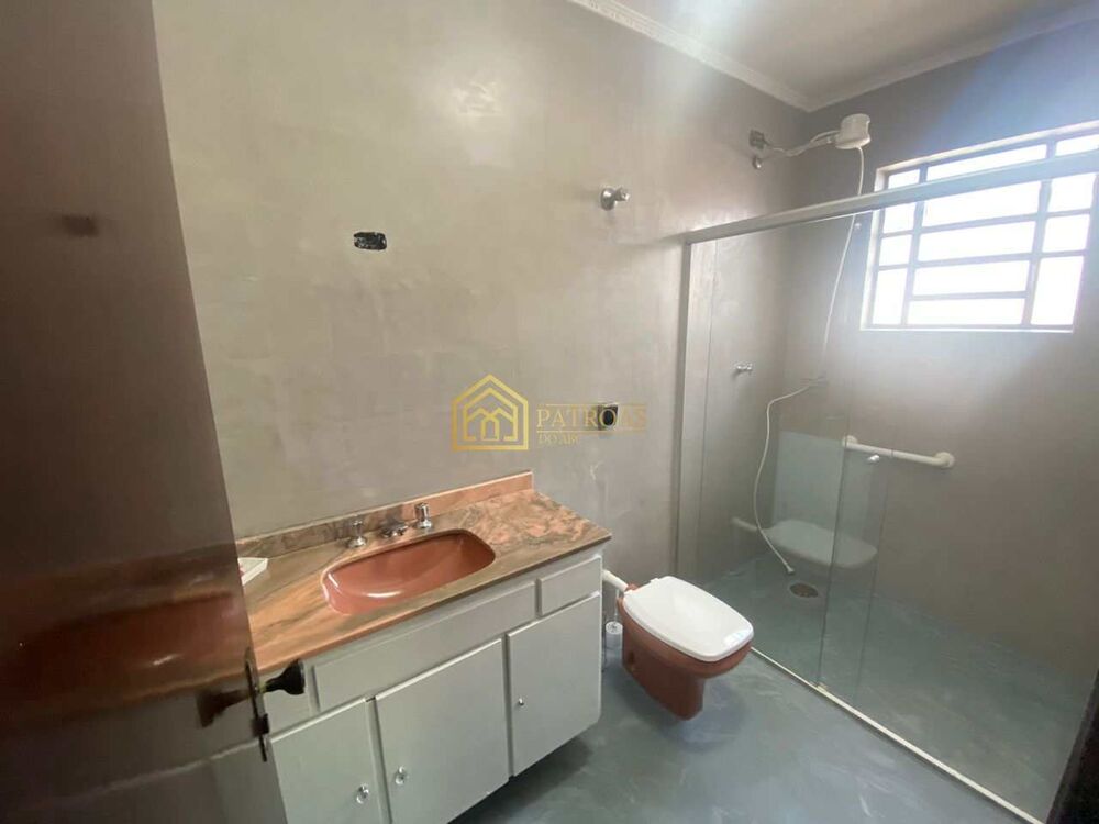 Casa à venda com 5 quartos, 298m² - Foto 15