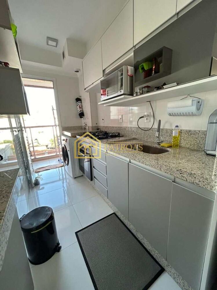 Apartamento à venda com 2 quartos, 57m² - Foto 2