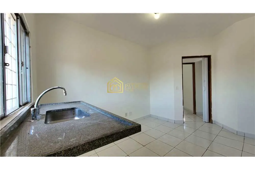 Casa, 2 quartos, 182 m² - Foto 1