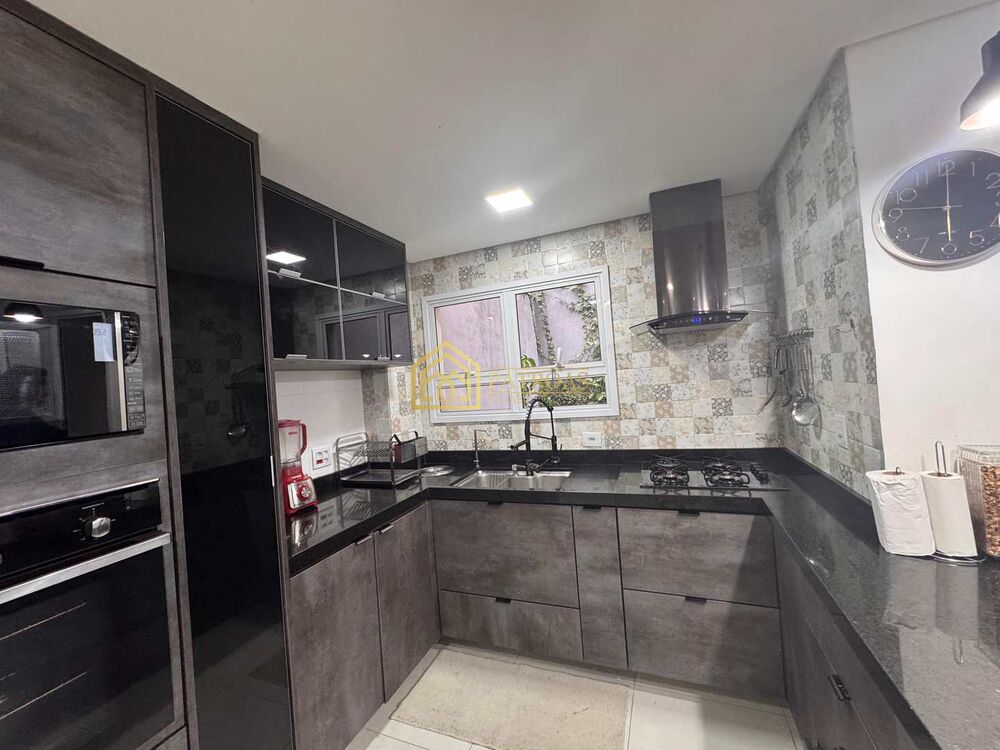 Sobrado, 3 quartos, 270 m² - Foto 2