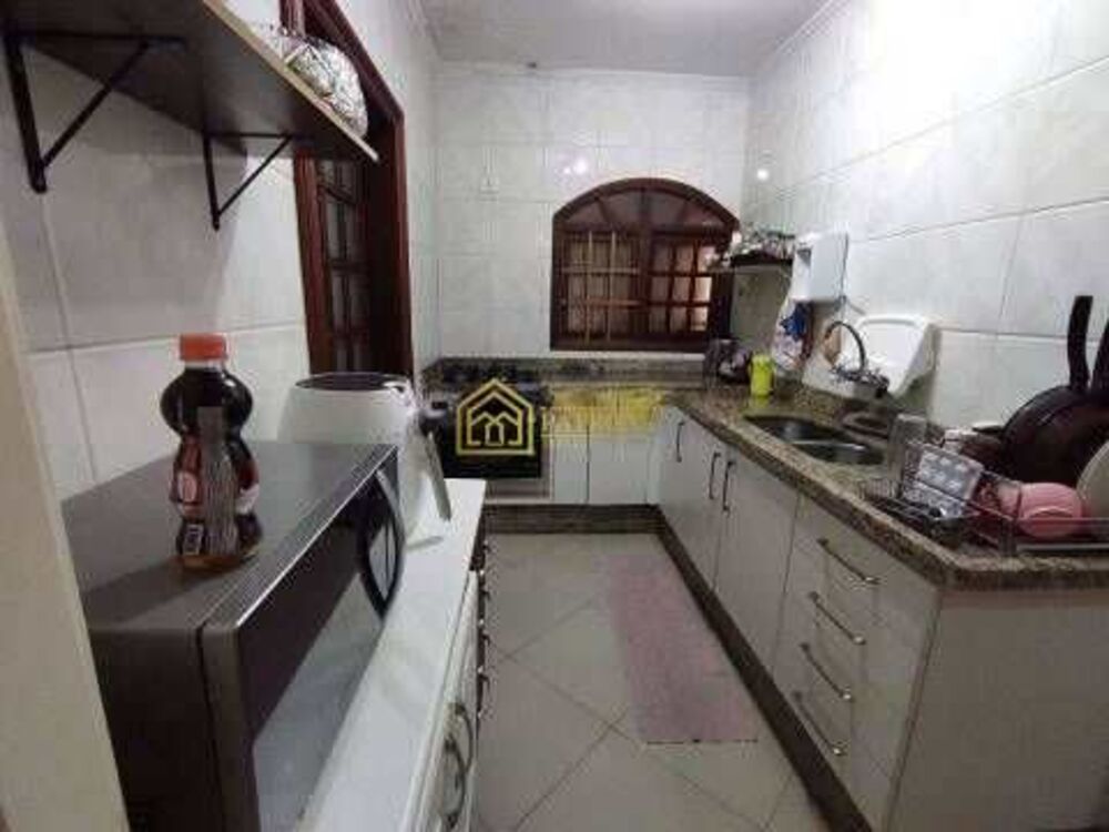 Sobrado, 4 quartos, 250 m² - Foto 1