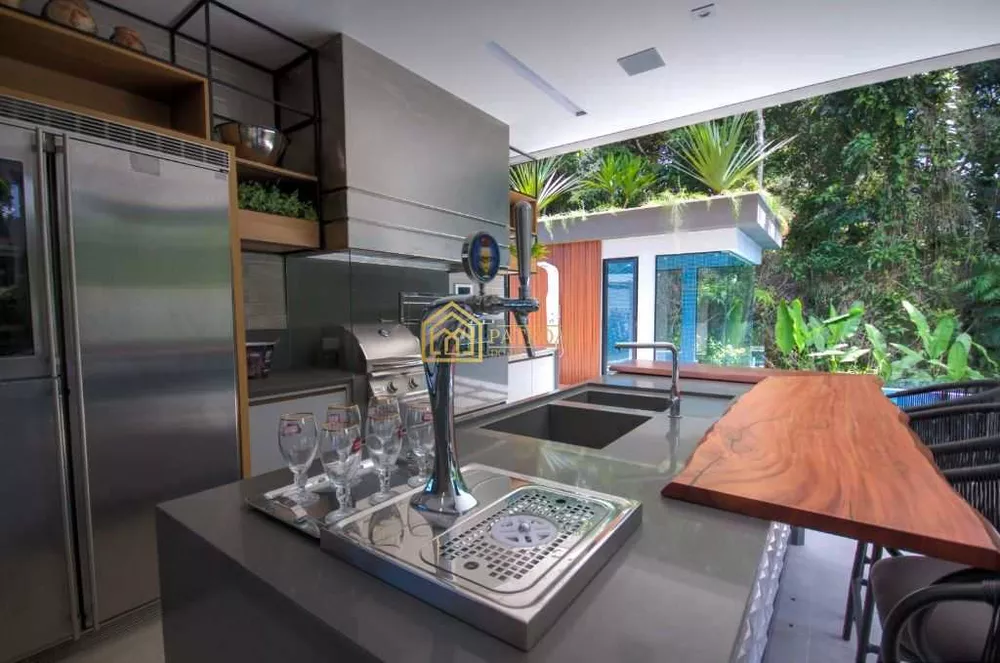 Casa, 6 quartos, 551 m² - Foto 1