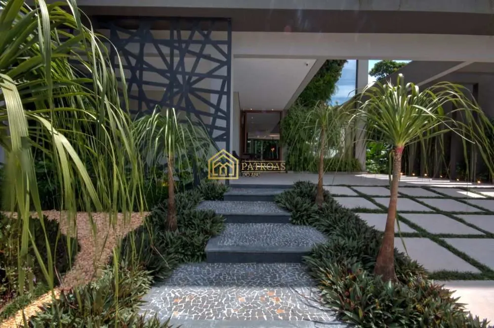 Casa, 6 quartos, 551 m² - Foto 1