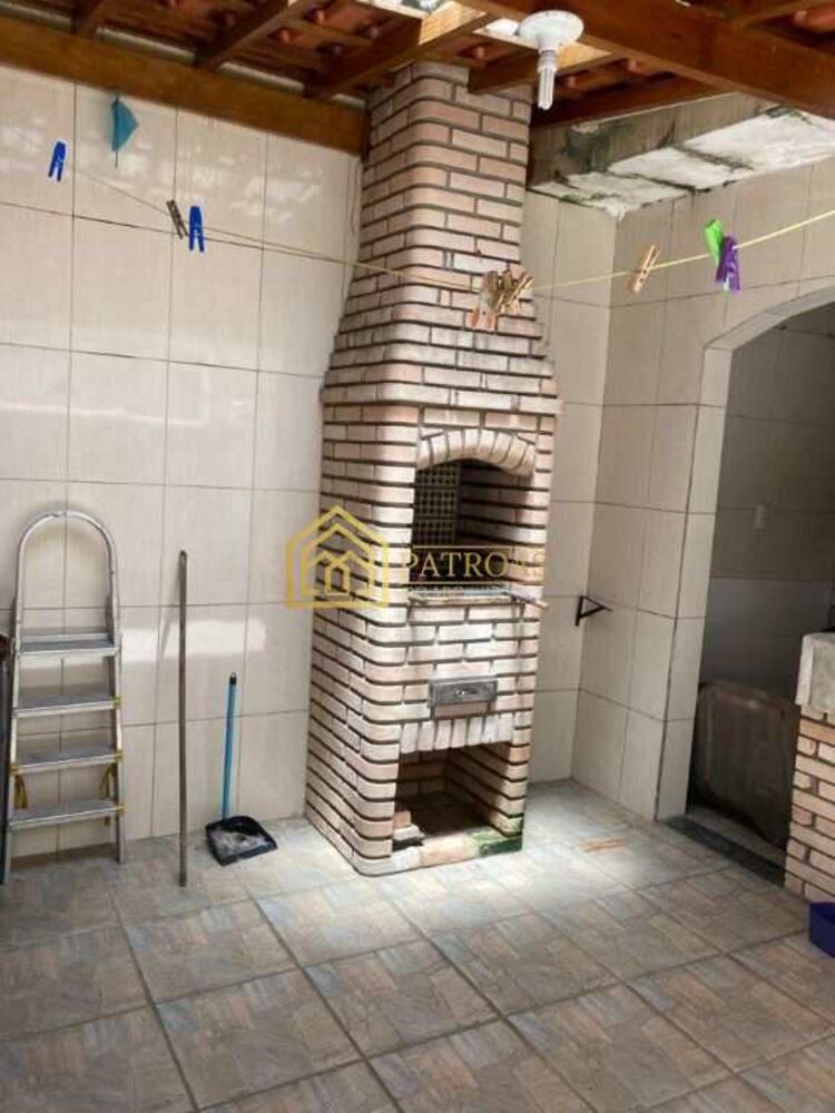 Sobrado, 4 quartos, 240 m² - Foto 2