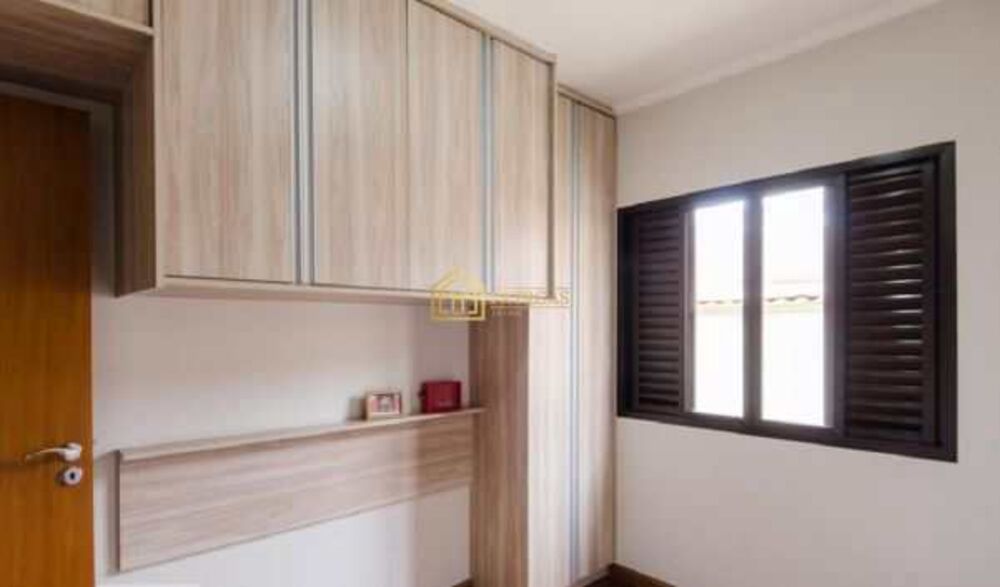 Sobrado à venda com 4 quartos, 247m² - Foto 3
