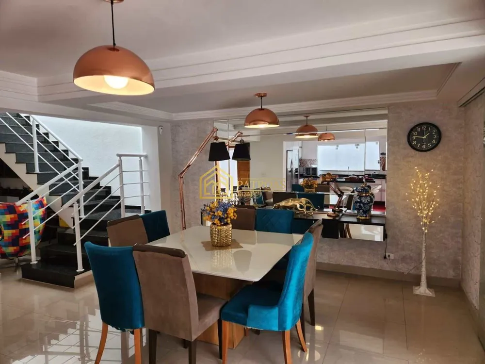 Sobrado, 3 quartos, 455 m² - Foto 1