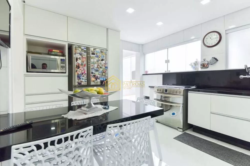 Sobrado, 3 quartos, 243 m² - Foto 2