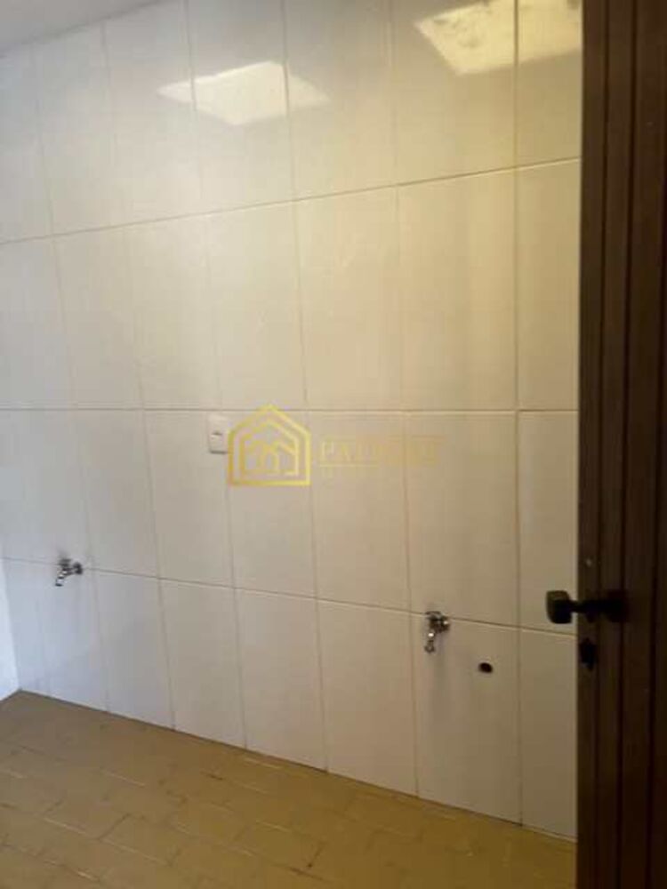 Casa para alugar com 4 quartos, 1369m² - Foto 8