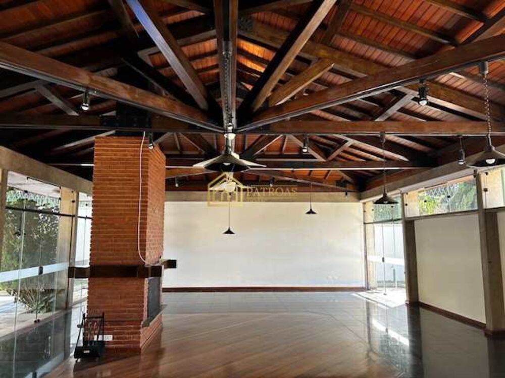 Casa para alugar com 4 quartos, 1369m² - Foto 27