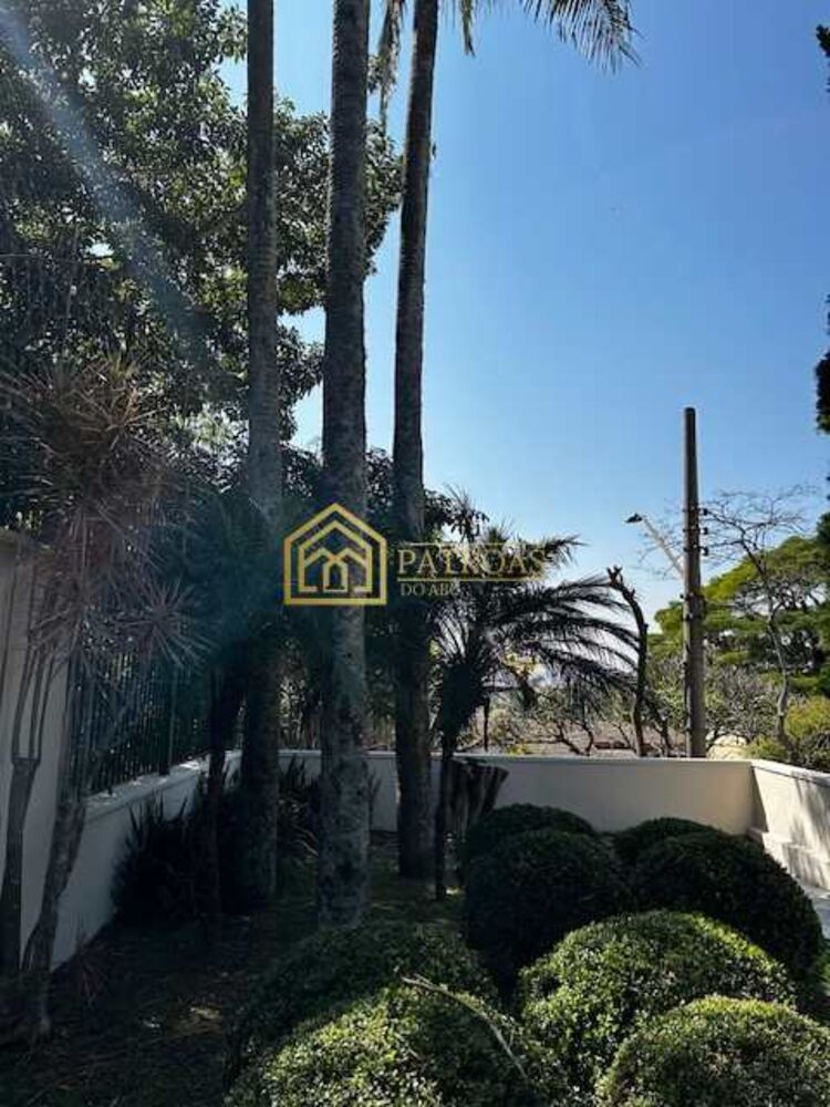 Casa para alugar com 4 quartos, 1369m² - Foto 29