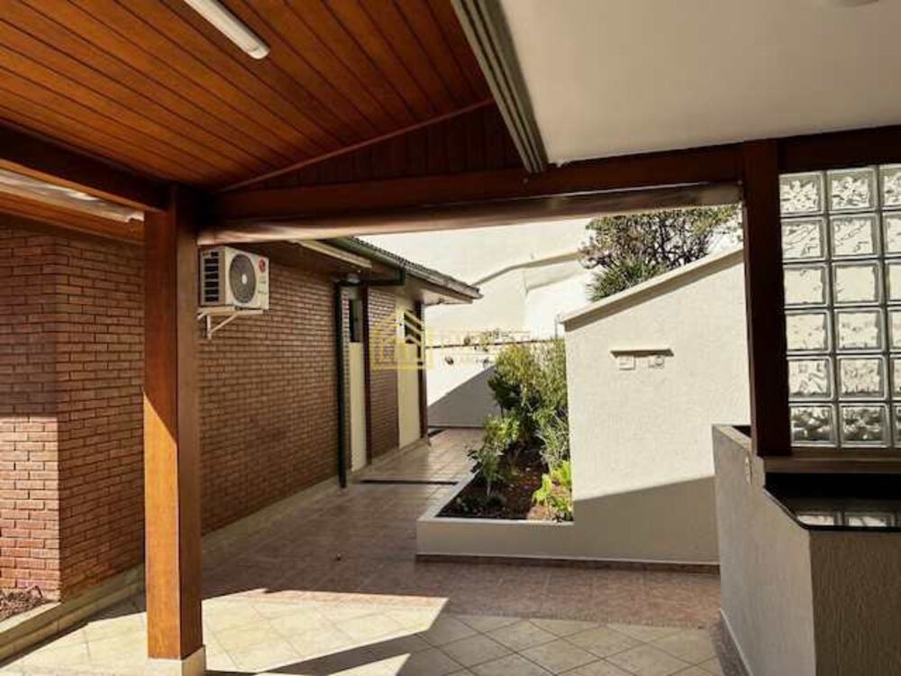 Casa para alugar com 4 quartos, 1369m² - Foto 6
