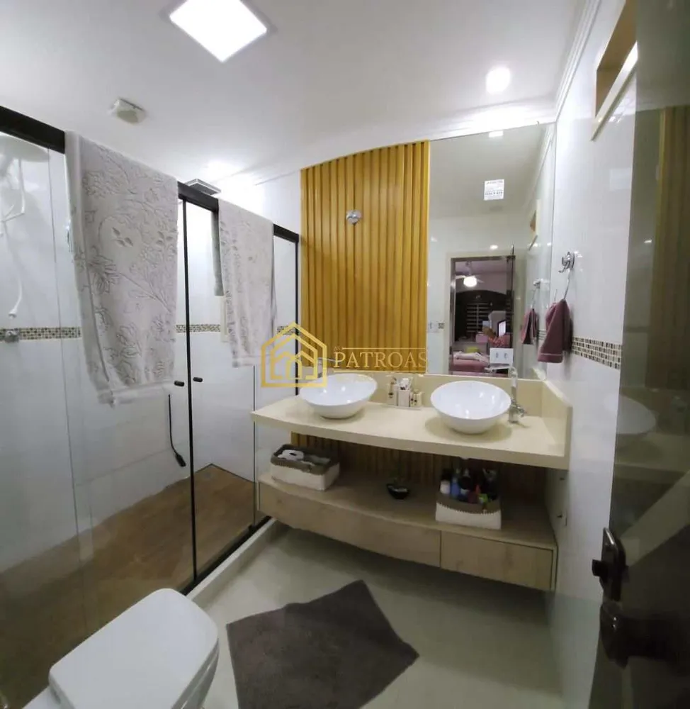 Casa, 3 quartos, 318 m² - Foto 23
