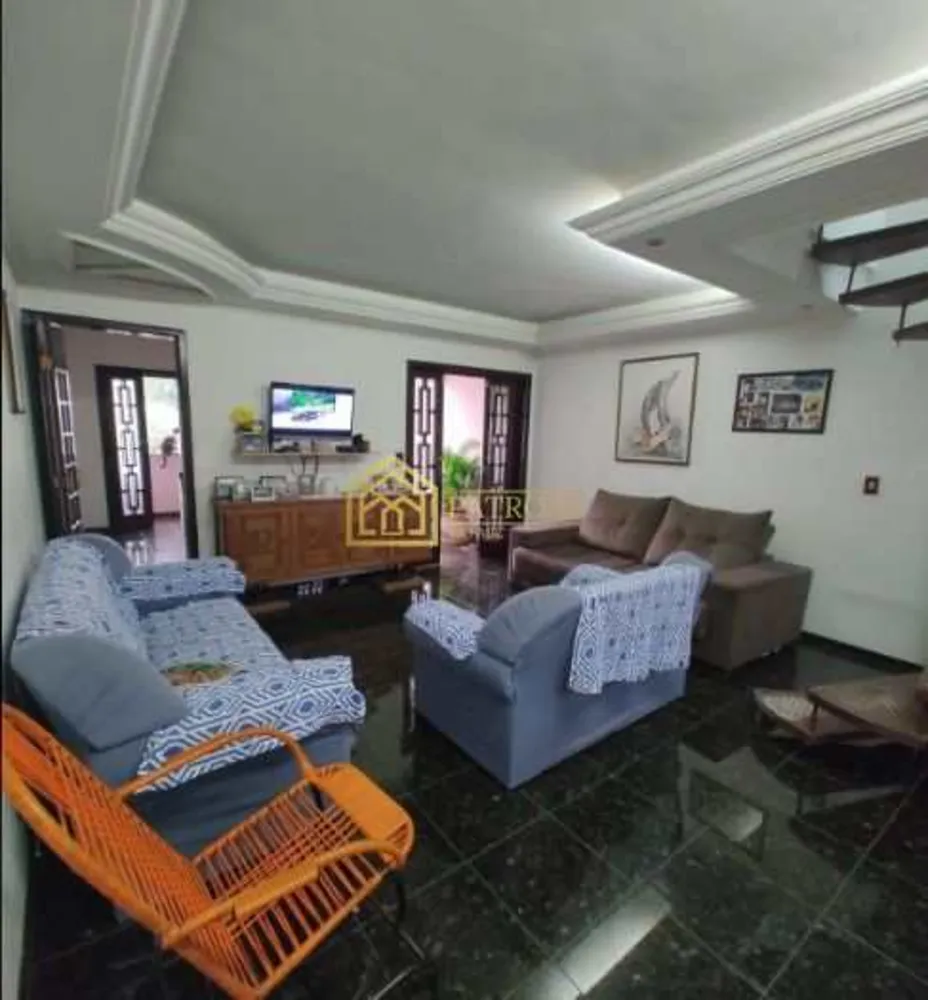 Sobrado, 4 quartos, 250 m² - Foto 1