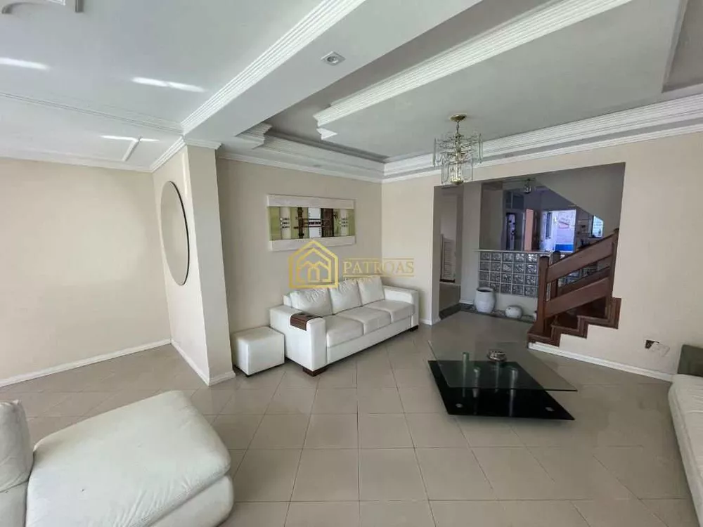 Sobrado, 4 quartos, 416 m² - Foto 1