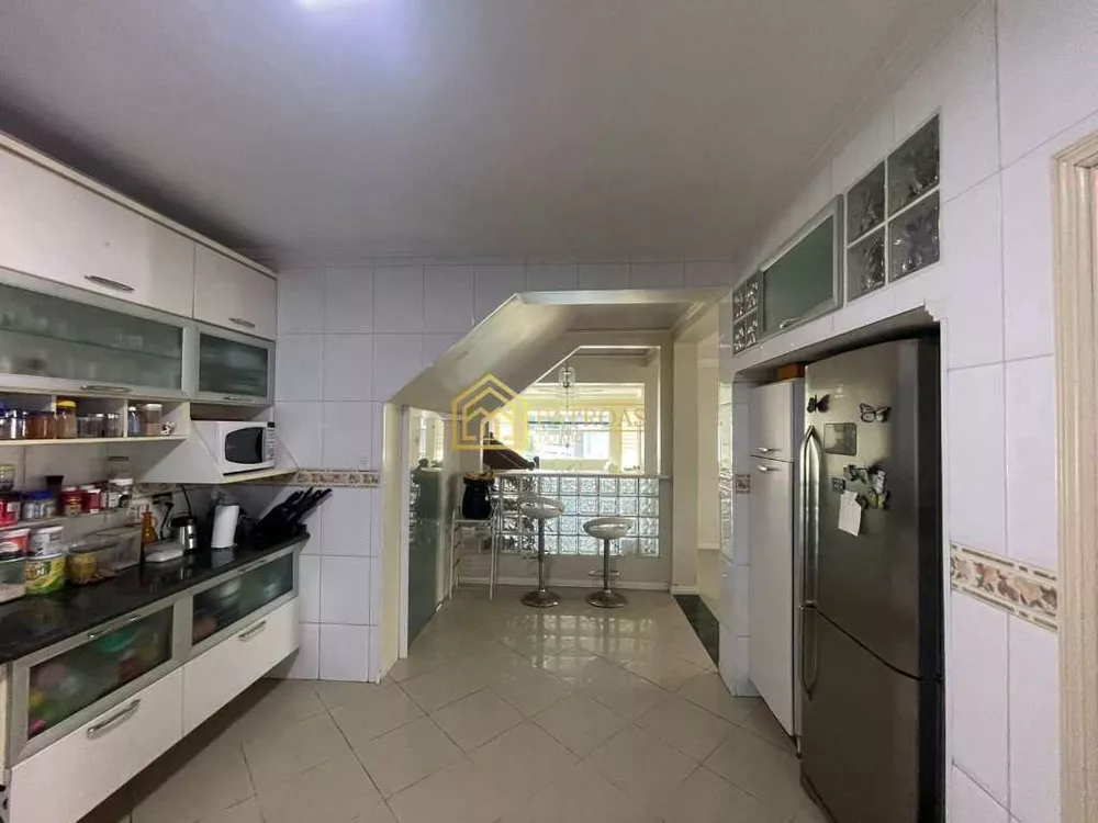 Sobrado, 4 quartos, 416 m² - Foto 2