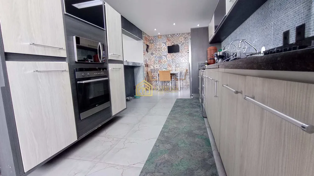 Apartamento, 3 quartos, 158 m² - Foto 4