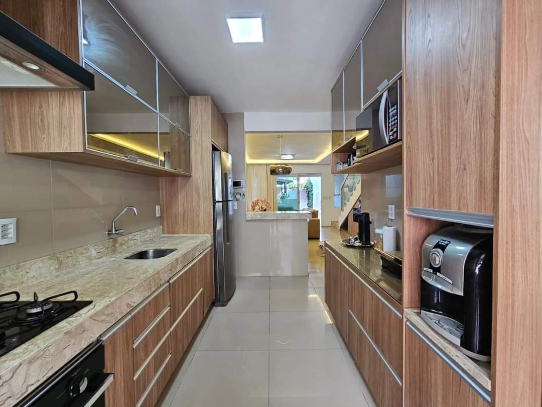 Casa à venda com 3 quartos, 130m² - Foto 3