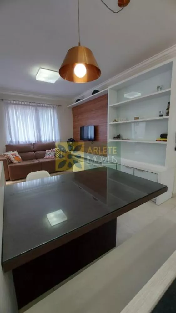 Apartamento à venda com 2 quartos, 75m² - Foto 3