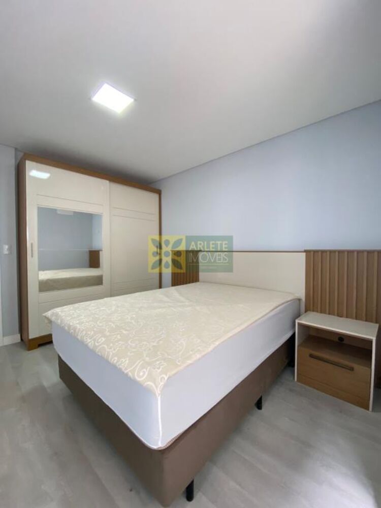 Apartamento, 3 quartos, 136 m² - Foto 2