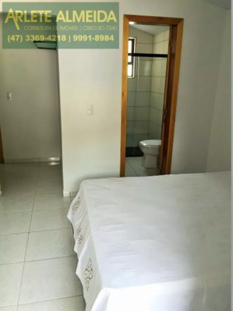 Casa Comercial à venda com 7 quartos, 200m² - Foto 3