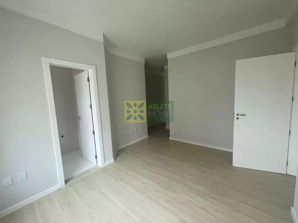 Apartamento, 4 quartos, 196 m² - Foto 4